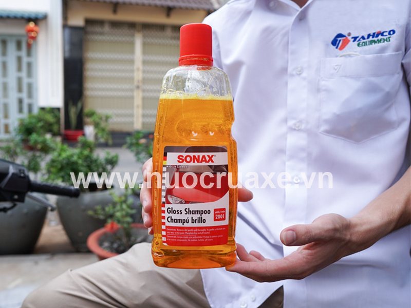 mua-nuoc-rua-xe-may-chat-luong-3