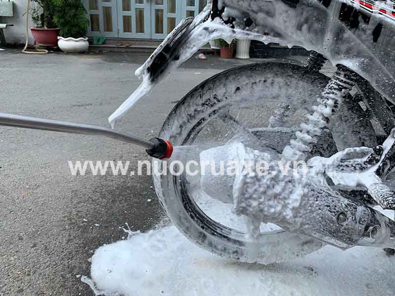 nuoc-rua-xe-dong-thap-1