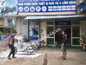 bot-rua-xe-khong-cham