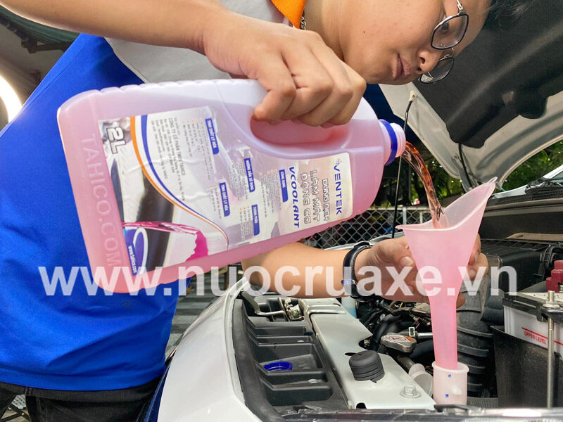 Nước làm mát ô tô là gì? Nước làm mát ô tô loại nào tốt?